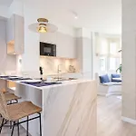 דירה Genteel House