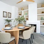Genteel House